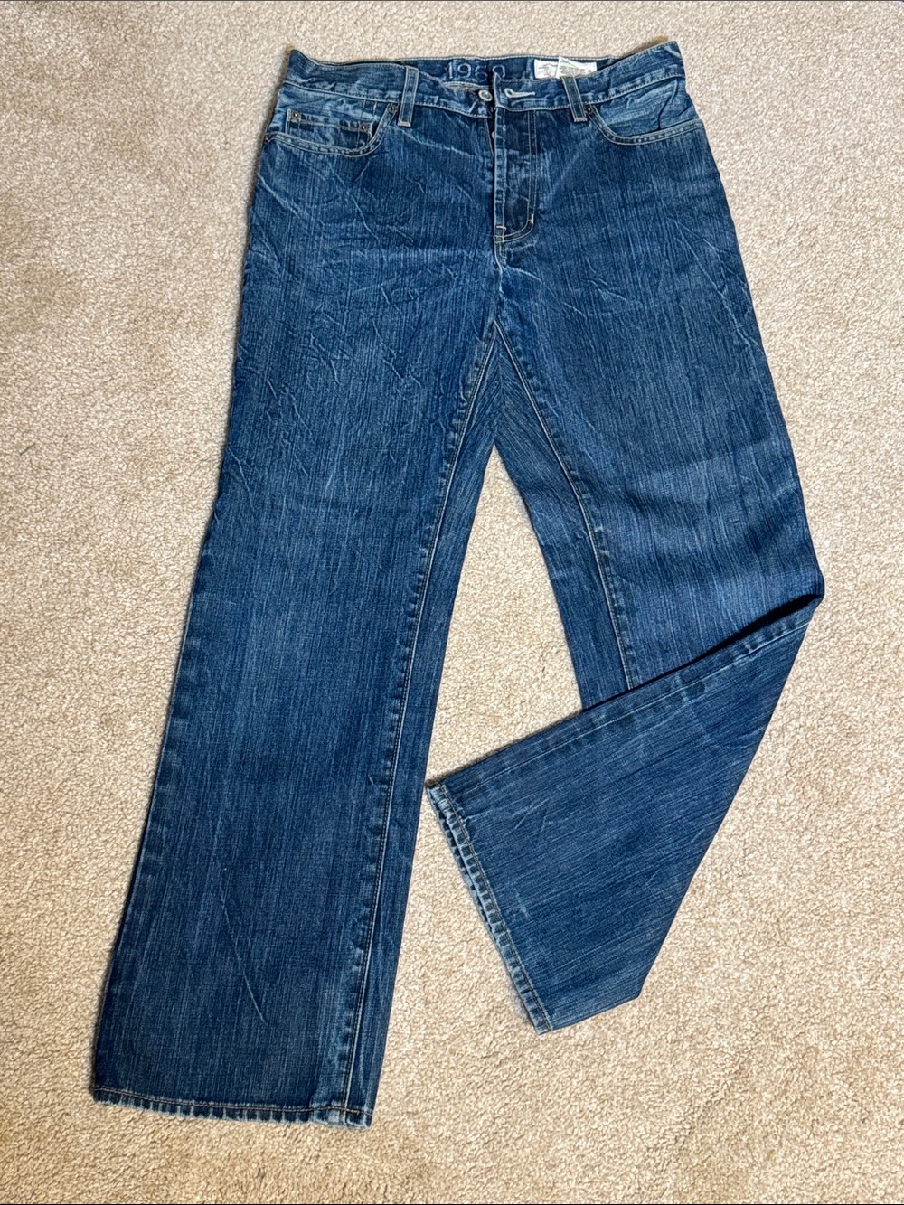 Straight-Leg Jeans in Deep Indigo Wash